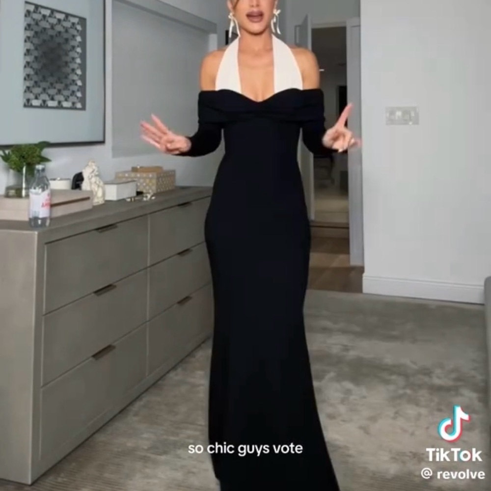 Camila Coelho Black and Cream Dress - Picture 7 of 10